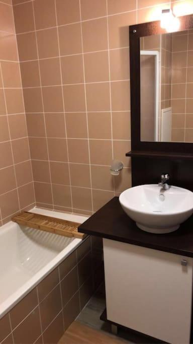 Au Bout Du Bois Piscine Sauna Hammam Accessible En Saison Et Le Logement Accessible Toute L Annee Les Deserts  Bagian luar foto